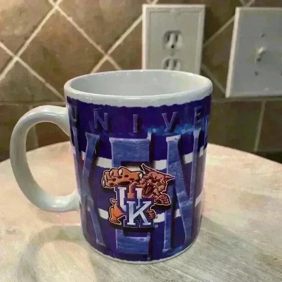 University of Kentucky UK Mug, Wildcats - Picture 1 of 7